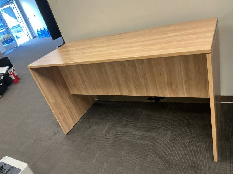 Photo 1 of Standing table -
Nellis Auction Special Liquidation Event
Bidding: Monday 9/21 – Wednesday 9/23
Pickup: Thursday 9/24 only, 7:00am - 5:00pm
This auction features office furniture, equipment, and technology — including cubicles, desks, file cabinets, co