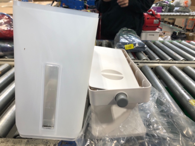 Photo 2 of Lifewit Rice Dispenser 25 Lbs(11.3kg), Rice Storage Container Sealed Moisture Proof with Measuring Cup for Kitchen Pantry Household, BPA-Free