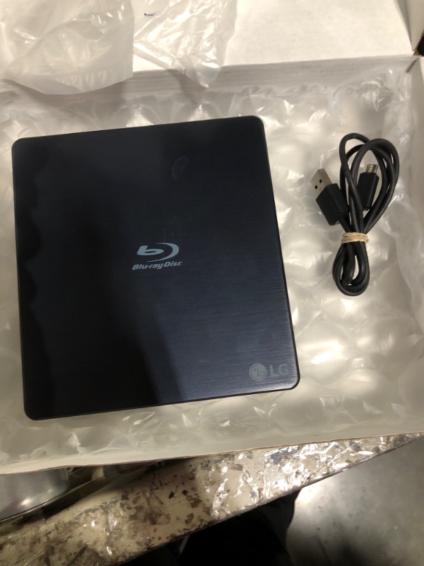 Photo 2 of ***USED****LG Electronics BP60NB10 Ultra Slim Portable Hybrid Drive UHD 4K/Blu-ray/DVD+/-RW Drive