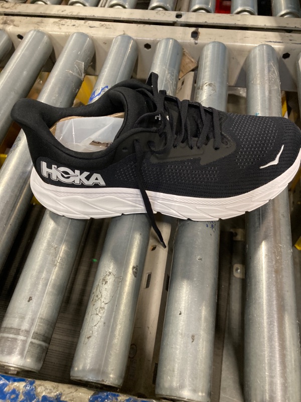 Photo 2 of ****VERY USED****Hoka Women's Arahi 7 Sneaker, Black/White, 