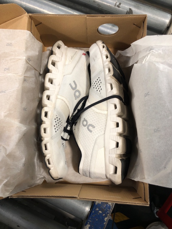 Photo 2 of *USED*
On Women's Cloud X 3 Sneakers, White/Black, 8 Medium US