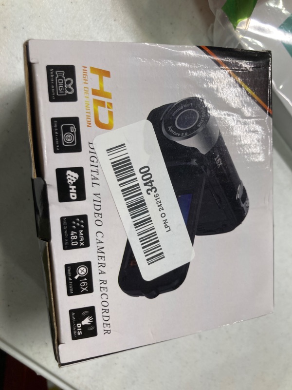 Photo 2 of 1080P HD Camera Camera Camcorder, 16MP DV Camera 16x Digital Zoom Video Camera, 2.7in TFT Rotatable Screen, Built in Speakers, USB (Red)