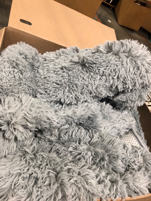 Photo 1 of ***USED****LOCHAS Ultra Soft Indoor Modern Area Rugs Fluffy Living Room Carpets for Children Bedroom Home Decor Nursery Rug