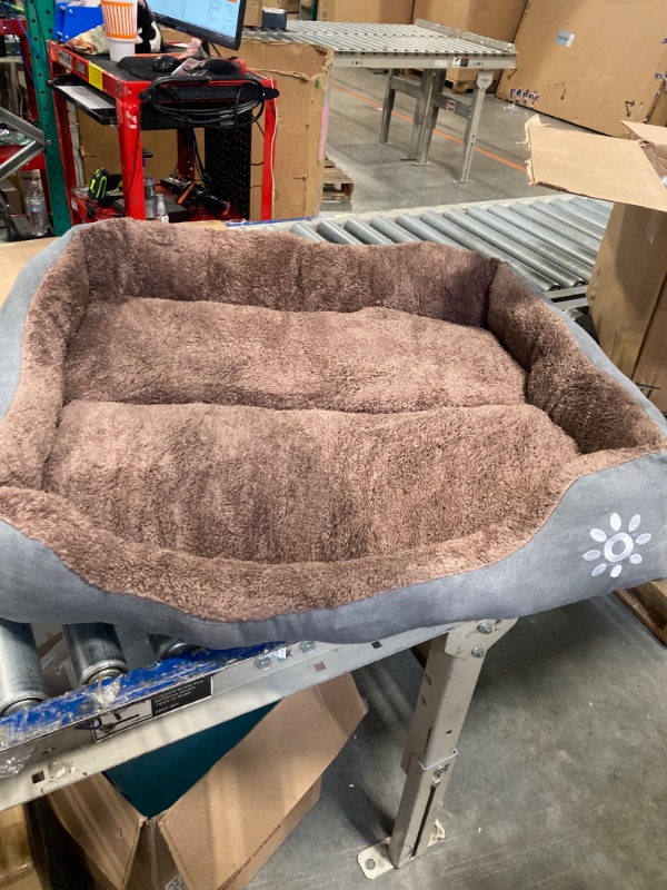 Photo 1 of ****USED GX Pet Store Deluxe Dog Bed, Soft Plush, Fluffy Top, Anti-Slip Bottom