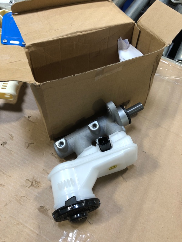 Photo 1 of Ajantech Brake Master Cylinder for Honda Civic/Acura RSX Models M630111 MC390722