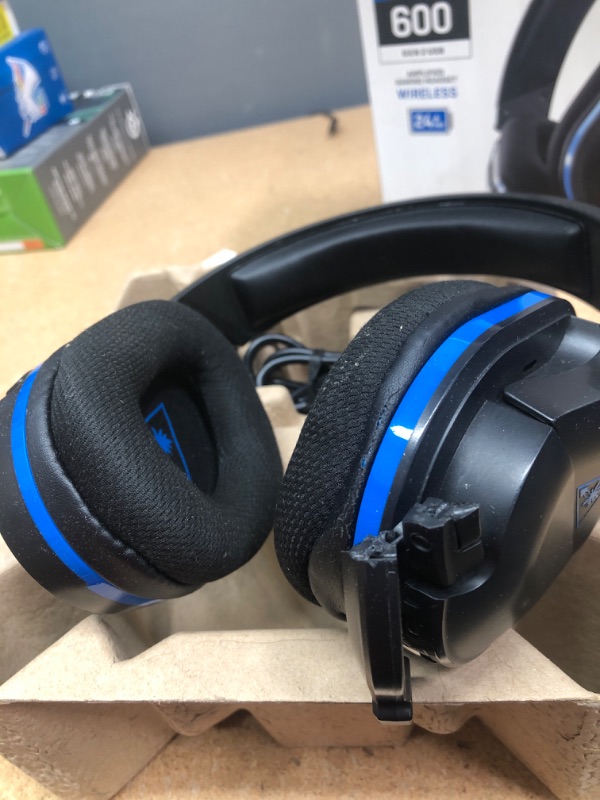 Photo 3 of *DAMAGED* Turtle Beach Stealth 600 Gen 2 USB Wireless Amplified Gaming Headset for PS5, PS4, PS4 Pro, Nintendo Switch, PC & Mac with 24+ Hour Battery, Lag-Free Wireless, & Sony 3D Audio – Black - 600 SERIES USB Edition