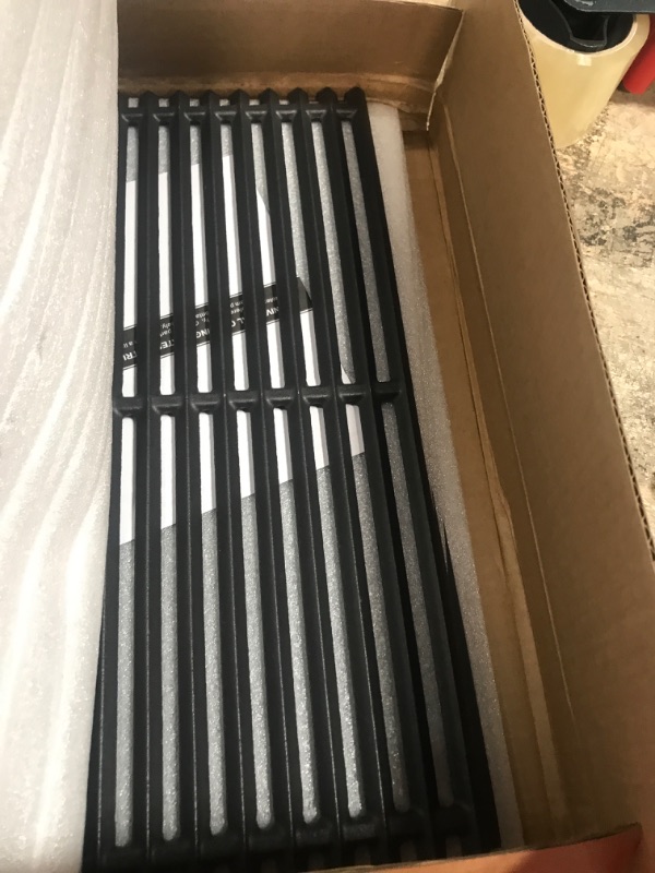 Photo 1 of 17" Cast Iron Grill Grates for Charbroil Commercial Infrared 463355220 463242516 463242515 466242615 463243016 463346017 466242616 463364824 3-Burner Parts for Charbroil Grill Grates G466-0025-W1A