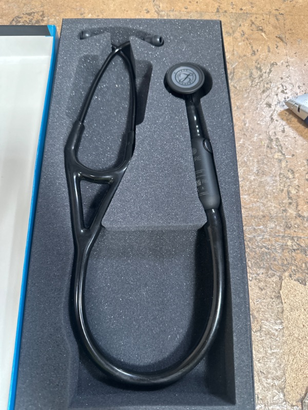 Photo 2 of 3M Littmann CORE Digital Stethoscope, Our Most Advanced Stethoscope Yet, Up To 40x Amplification*, Active Noise Cancellation, In-App Sound Wave Visualization, Black-Finish Chestpiece, 8480