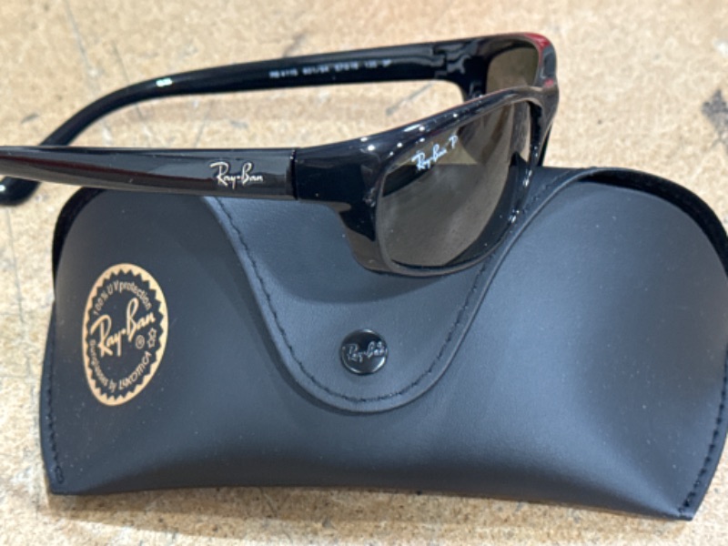 Photo 3 of *SCRATCHED* Ray-Ban RB2027 PREDATOR 2 Rectangular Sunglasses For Men For Women + Bundle with Designer iWear Kit Black/Matte Black/Crystal Green 62 Millimeters