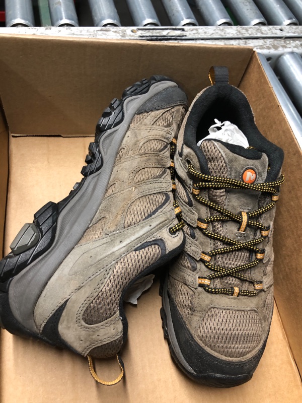 Photo 2 of (used) Merrell Men's Moab 3 Hiking Shoe  size 10.5 