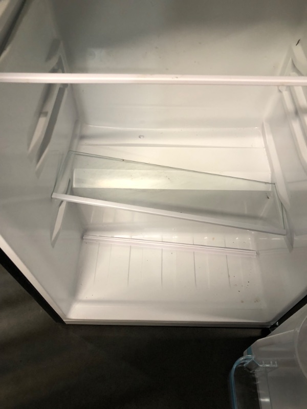 Photo 4 of ***USED - DIRTY - UNTESTED - SEE COMMENTS***
Frigidaire 3.2 Cu. Ft. Compact Refrigerator Chrome Trim EFR321 Platinum
