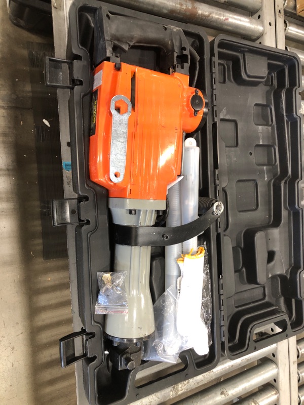 Photo 4 of *****BROKEN HANDLE **** VEVOR Demolition Jack Hammer, MAX 2200W Electric Jackhammer Heavy Duty, 1350 BPM Concrete Breaker, 6pcs Chisels Bit Chipping with Case