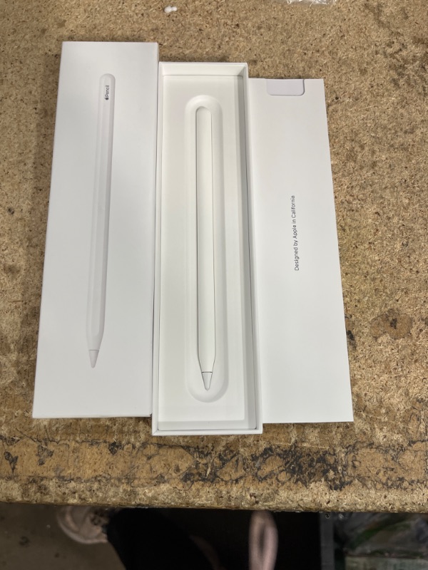 Photo 2 of Apple Pencil (2nd generation): Pixel-perfect precision and industry-leading low latency