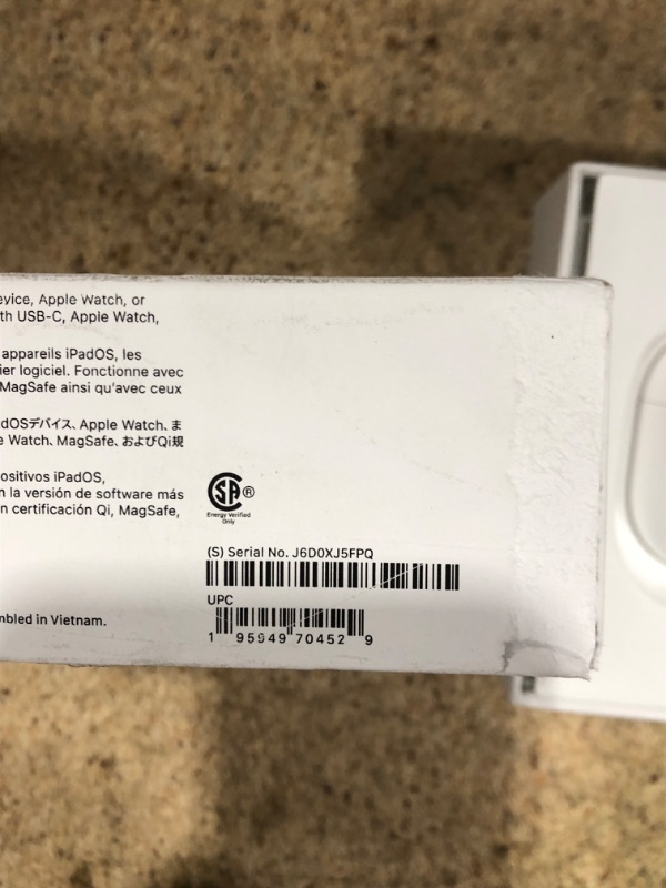 Photo 2 of AirPods Pro (2nd generation) with MagSafe Case (USB?C)