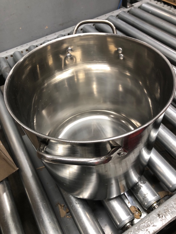 Photo 2 of ***MINOR DAMAGE***

IMUSA 16qt Stainless Steel Stock Pot 16 Qt