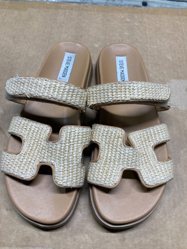 Photo 2 of ***VERY USED***/NO RETURN***
 Steve Madden Women's Mayven Slide Sandal, Natural Raffia, 10