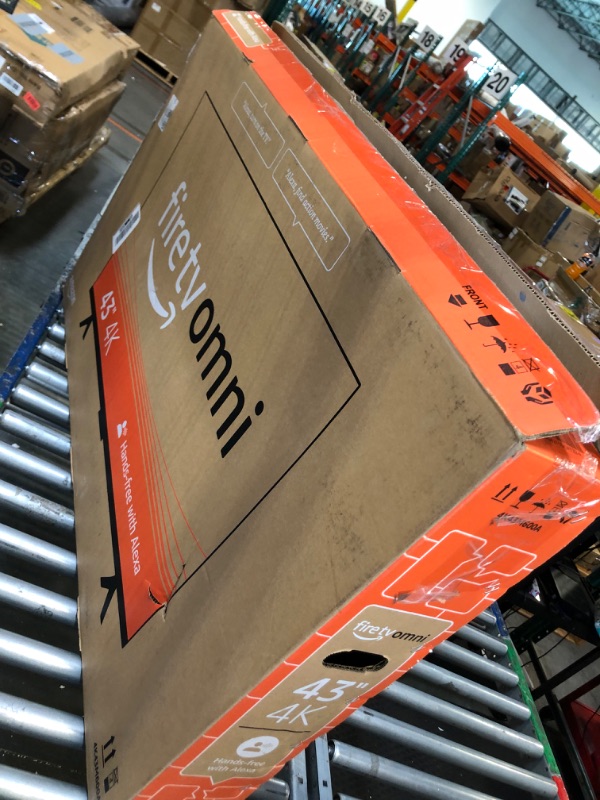 Photo 1 of Amazon Fire TV 43" Omni Series 4K UHD smart TV