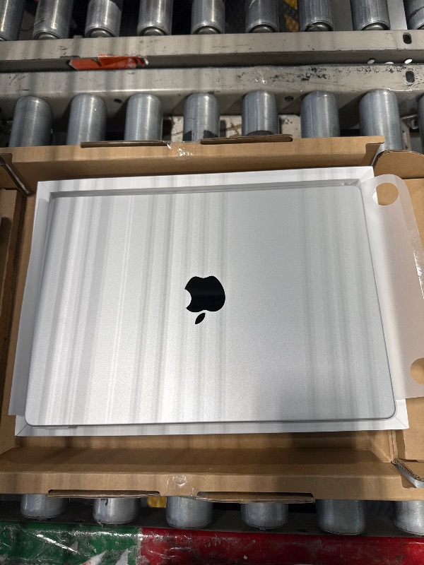 Photo 6 of Apple 2024 MacBook Pro Laptop with M4 Pro, 14?core CPU, 20?core GPU: Built for Apple Intelligence, 14.2-inch Liquid Retina XDR Display, 24GB Unified Memory, 1TB SSD Storage; Silver