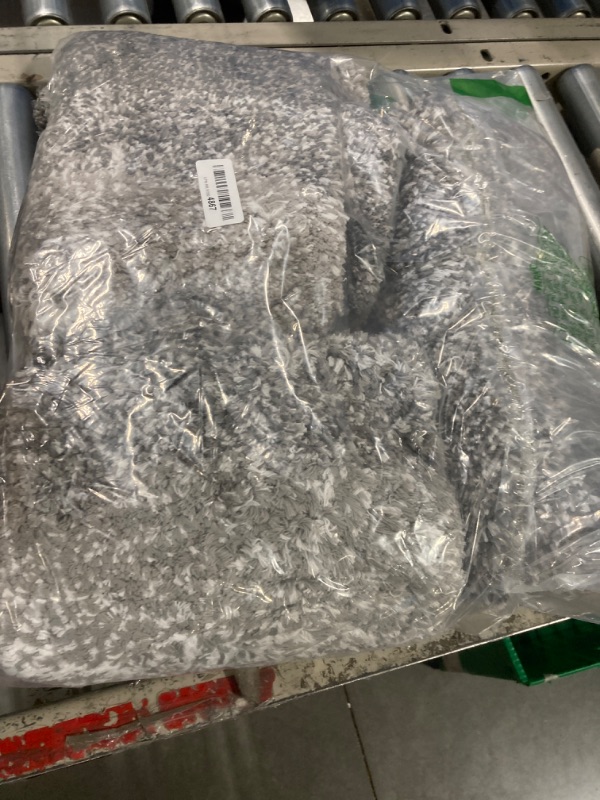 Photo 1 of (GREY) Yimobra 3 Piece Shaggy Chenille Bath Mat Sets