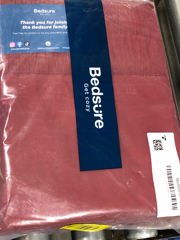 Photo 2 of Bedsure California King Sheet Sets - Soft Sheets for California King Size Bed, 4 Pieces Hotel Luxury Burgundy Sheets Cal King, Easy Care Polyester Microfiber Cooling Bed Sheet Set