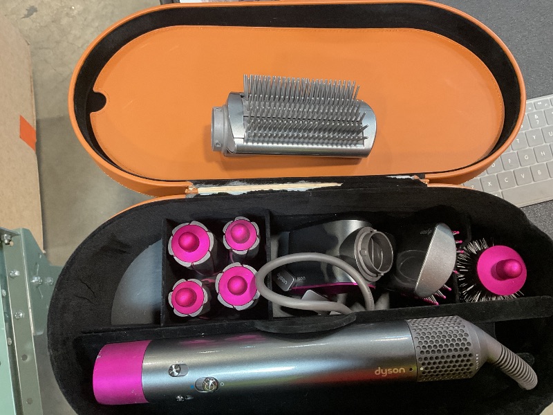 Photo 6 of Dyson Special edition Airwrap™ Complete long multi-styler in Strawberry bronze and blush pink with Detangling comb