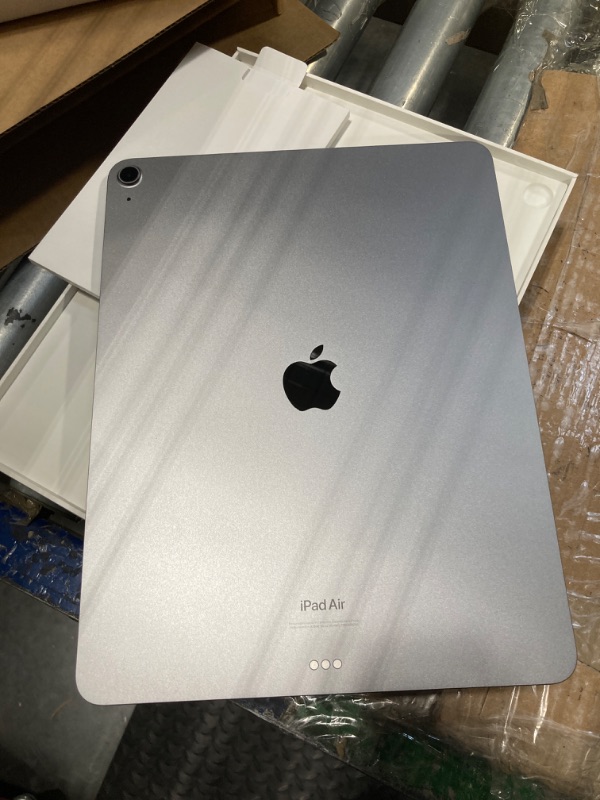 Photo 1 of Apple iPad Air 13-inch (M2): Built for Apple Intelligence