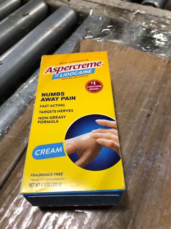 Photo 1 of Aspercreme with 4% Lidocaine Pain Relief Cream 4.3 oz 