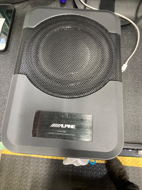 Photo 1 of Alpine Electronics PWE-S8 Restyle Compact Powered 8-Inch Subwoofer
