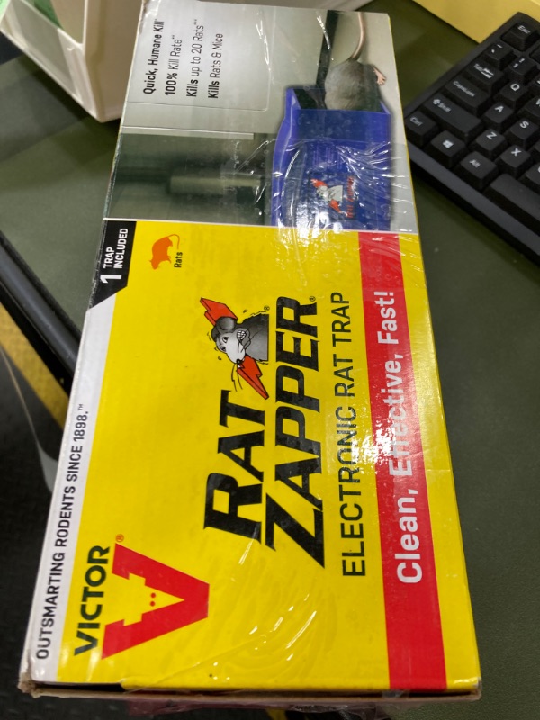 Photo 2 of Classic RZC001-4 Indoor Electronic Mouse and Rat Trap - 1 Electric Trap