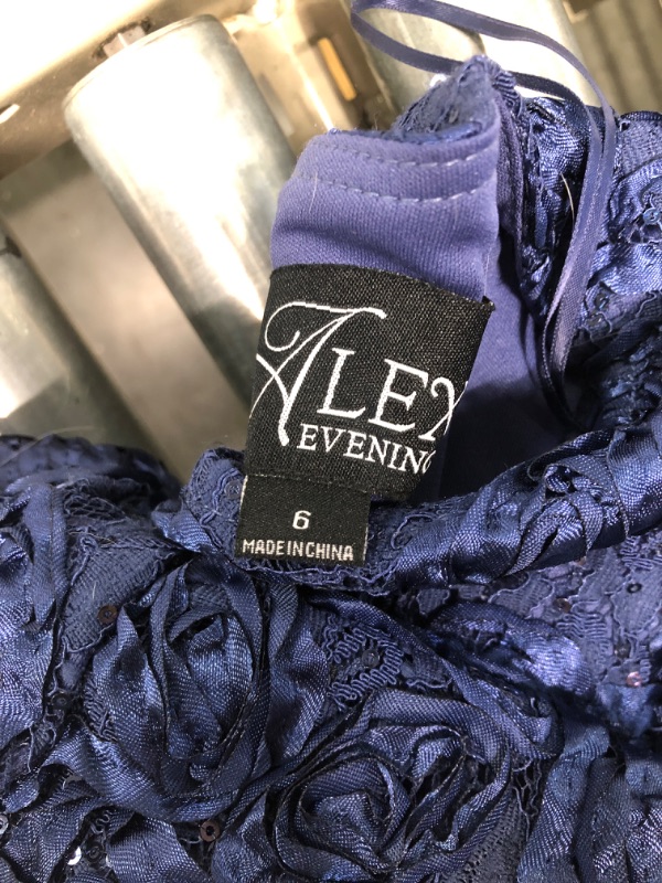 Photo 1 of ***need clean*** Alex Evenings Women's 6 Long Rosette Mother of The Bride Dress with Short Sleeves, Wedding Guest (Petite and Regular Sizes), Violet