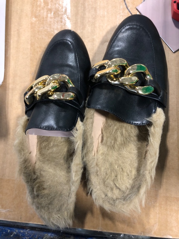 Photo 2 of (USED) DREAM PAIRS Mules for Women Flats Shoes Comfortable Slip on Closed Toe Slides Loafers with Chain Backless Women’s Mules,Size 7.5,Black-Fur,SDML2205W