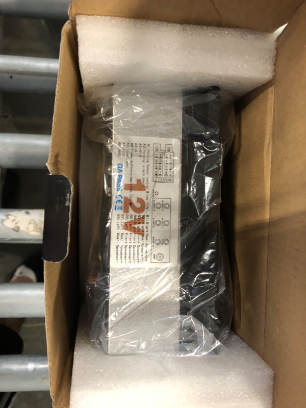 Photo 2 of ***SCREEN ONLY/ALL CORDS MISSING*** Car Stereo 2 din car Radio 7" HD Player MP5 Touch Screen Digital Display Bluetooth Multimedia USB 2 Din Double Din Autoradio Mobile Phone Interconnection with 12 LED Car Backup Camera