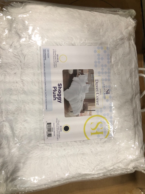 Photo 2 of ***SIMILAR*** Bare Home Shaggy Fleece Duvet Cover Twin/Twin Extra Long Size - Plush Duvet Cover - Super Soft & Luxury - Hidden Zipper Closure - All Season Bedding Duvet Cover (Twin/Twin XL, White)
