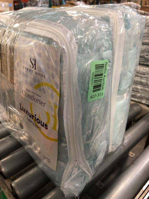 Photo 1 of *** 2 pack** Sweet Home Collection Down Alternative Comforter All Season Warmth Luxurious Plush Loft Microfiber Fill Duvet Insert Bedding, Twin, Light Blue
