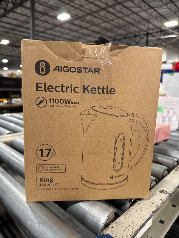 Photo 3 of Aigostar Electric Kettle