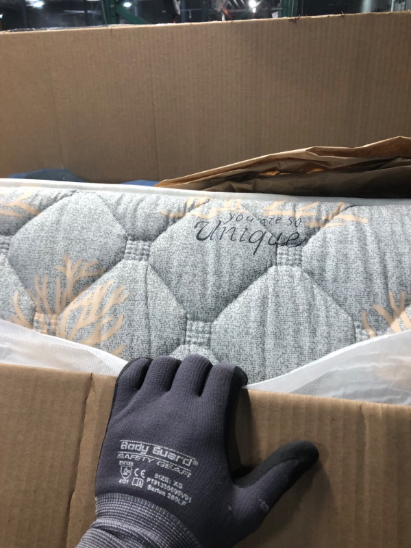 Photo 2 of ***USED - DIRTY - NOT IN ORIGINAL PACKAGING***
jzbearapt Premium Foam Japanese Floor Mattress Futon Mattress,100% High Density Comfortable Foam, Thicken Tatami Mat Sleeping Pad, Ideal for Comfort and Support, Twin (80" X 39")