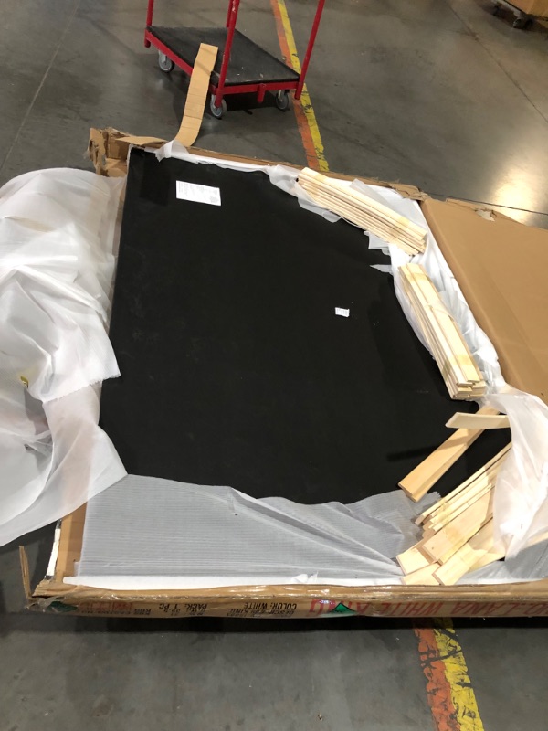Photo 1 of ***TRUCK/TRAILER PICKUP ONLY - NONREFUNDABLE - THIS SALE FINAL -  PARTS ONLY - SEE COMMENTS***
Meridian Furniture Lana Collection Modern | Contemporary Velvet Upholstered Bed with Deep Detailed Tufting and Gold Legs, King, White
