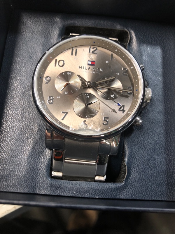 Photo 3 of ***BROKEN GLASS***Tommy Hilfiger Men's Quartz Watch with Stainless Steel Strap