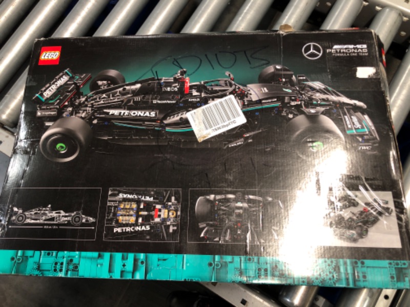 Photo 2 of ***SEE NOTES*** 
LEGO Technic Mercedes-AMG F1 W14 E Performance Model Car 42171