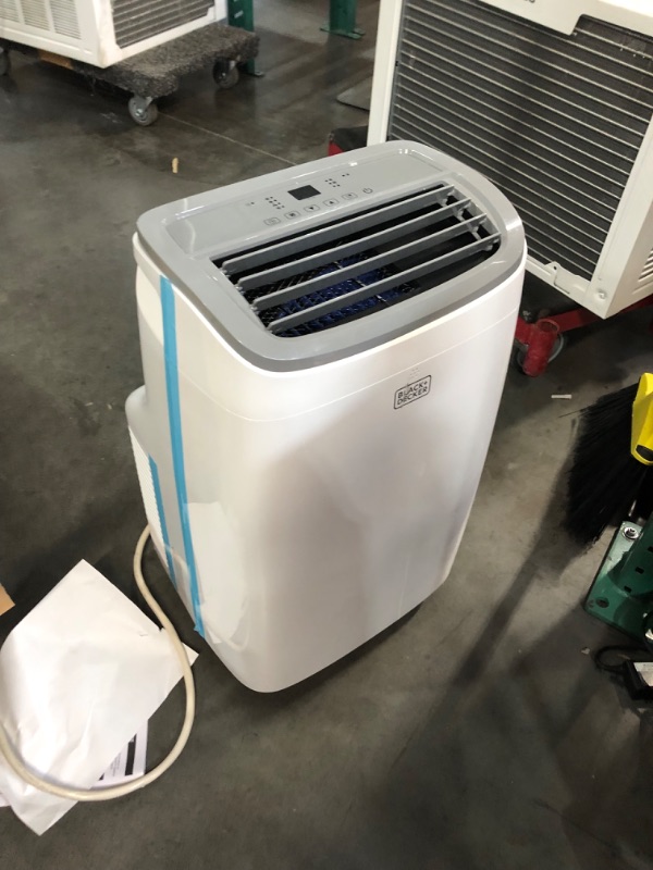 Photo 4 of ***USED - DAMAGED - UNTESTED - SEE COMMENTS***
BLACK+DECKER 10,000 BTU Portable Air Conditioner up to 450 Sq.Ft. with Remote Control,White