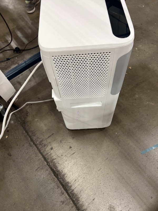 Photo 4 of 12,000 BTU Portable Air Conditioner Cools Up to 500 Sq.Ft, 3-IN-1 Energy Efficient Portable AC Unit with Remote Control & Installation Kits for Large Room, Campervan, Office, Temporary Space