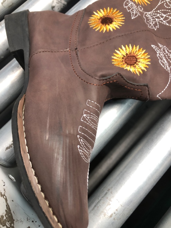 Photo 4 of **MINOR DAMAGE** gloryinterest Cowboy Boots for Women Mid Calf Cowgirl Western Boots Sunflower Embroidery Stitched Square Toe Low Heel Black Brown Yellow SIZE 10.5