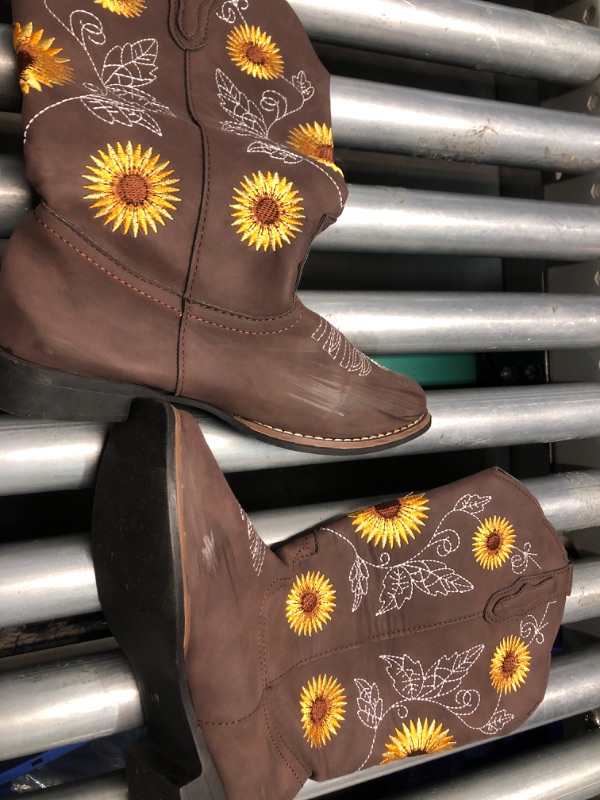 Photo 3 of **MINOR DAMAGE** gloryinterest Cowboy Boots for Women Mid Calf Cowgirl Western Boots Sunflower Embroidery Stitched Square Toe Low Heel Black Brown Yellow SIZE 10.5