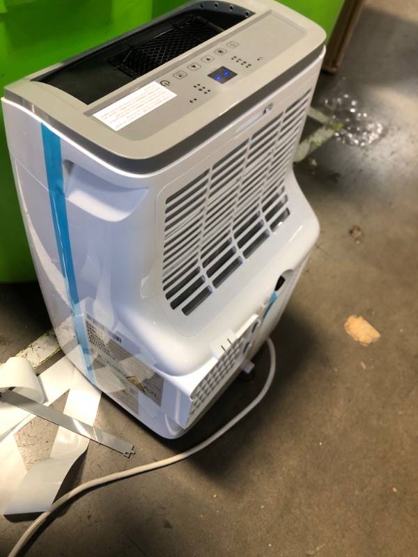Photo 1 of * SEE NOTES* BLACK+DECKER 8,000 BTU Portable Air Conditioner up to 350 Sq.Ft.with Remote Control, White
