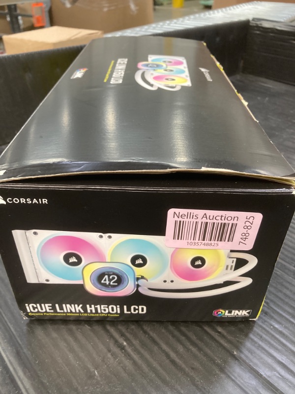 Photo 2 of CORSAIR iCUE Link H150i LCD Liquid CPU Cooler - 360mm AIO - QX120 RGB Fans - 2.1” IPS LCD Screen - Fits Intel LGA 1700, AMD AM5 - iCUE Link System Hub Included - White