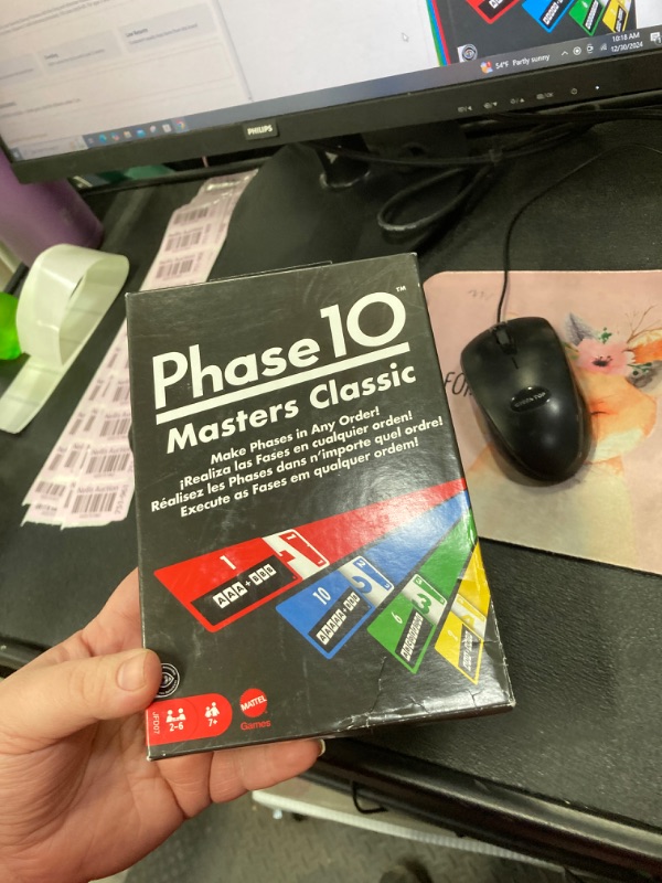 Photo 1 of Mattel Games Phase 10 Masters Classic Card Game, Family Card Game Including 60 Phase Target Cards That Can Be Played in Any Order for 2-6 Players
