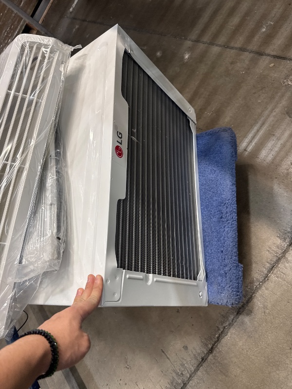 Photo 4 of 12,000 BTU Dual Inverter Smart Window Air Conditioner