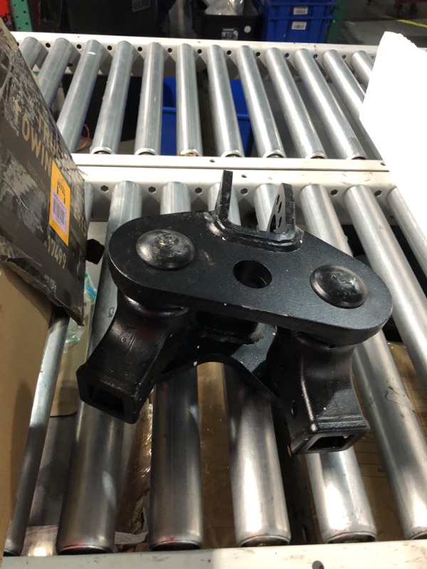 Photo 1 of ***USED - MISSING NUMEROUS PARTS - SEE PICTURES - UNABLE TO VERIFY FUNCTIONALITY***
Curt TruTrack Weight Distribution System 17499