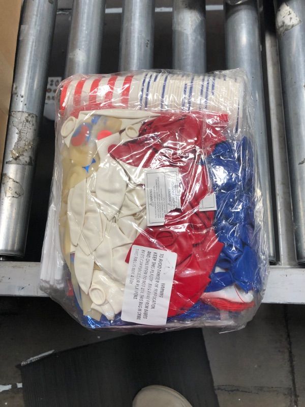 Photo 1 of [13 Varieties] 4th of july Decorations, 254Pcs American Flag Patriotic Party Supplies 4th of July Plates Tablecloth Napkins Cups Spoons Knife Forks Banner Balloons Red White Blue Decorations, Serve 20