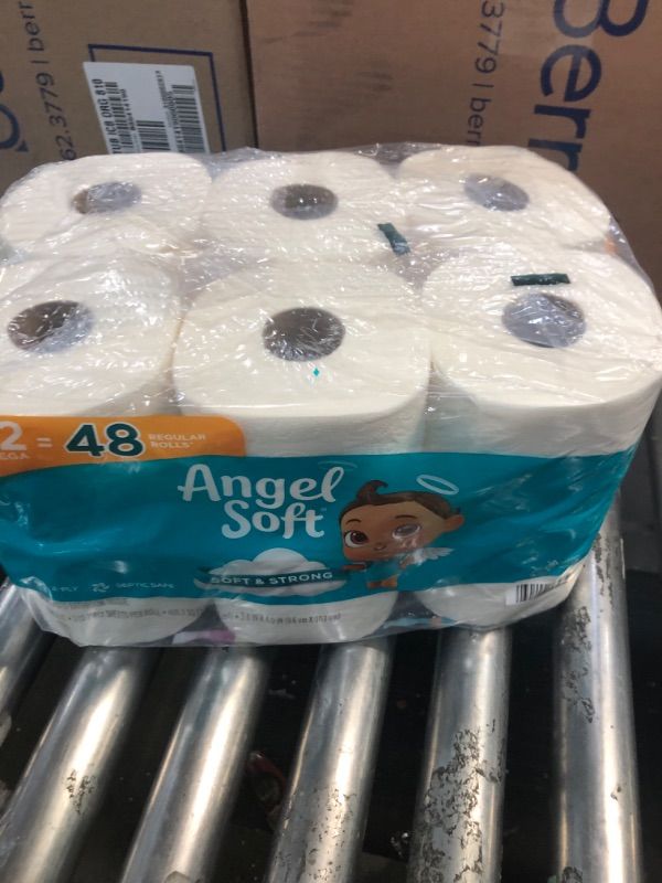 Photo 1 of Angel Soft Toilet Paper 12 Rolls 320 sheet 405.33 sq ft